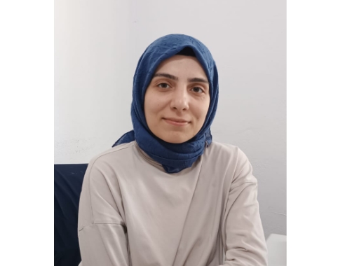 Hemşire Elif Esma Kekeç